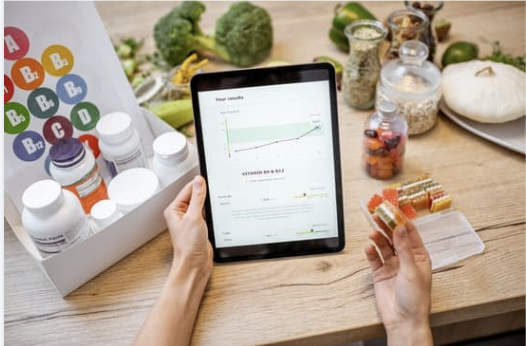 Lifestyle and supplement review at Félix Vida Wellness in Scottsdale